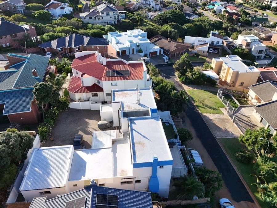 7 Bedroom Property for Sale in Wavecrest Eastern Cape